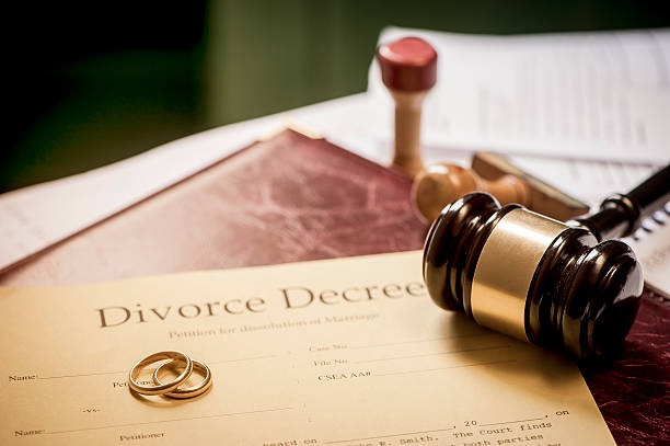 Skilled FL Divorce Attorney for Contested and Uncontested Divorces