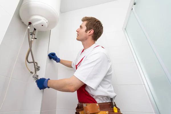 Expert Essential Tips for Repairing Your Hot Water System at Home