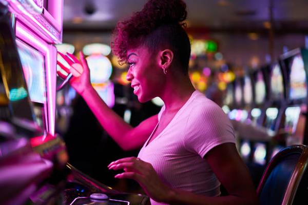 Understanding Player Preferences at online casinos Singapore